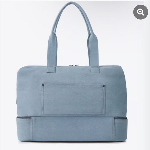 Gap x Beis Weekender - Picture 3 of 7